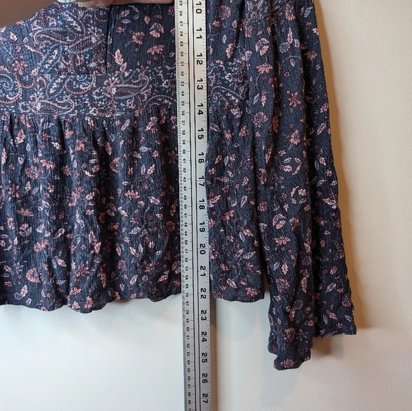 Aeropostale Y2K Navy Pink Floral Long Bell Sleeve Hippie Fit Flair V Neck Top M - Picture 8 of 9